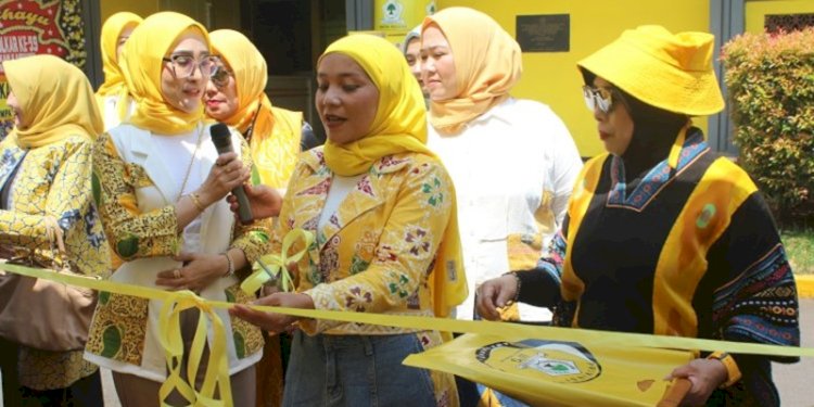 Bazar Usaha Mikro Kecil Menengah (UMKM) baju layak pakai dan fashion show di Kantor DPD Partai Golkar Provinsi Jawa Barat, Jl. Maskumambang No. 2 Kota Bandung, Jumat (20/10)/Ist