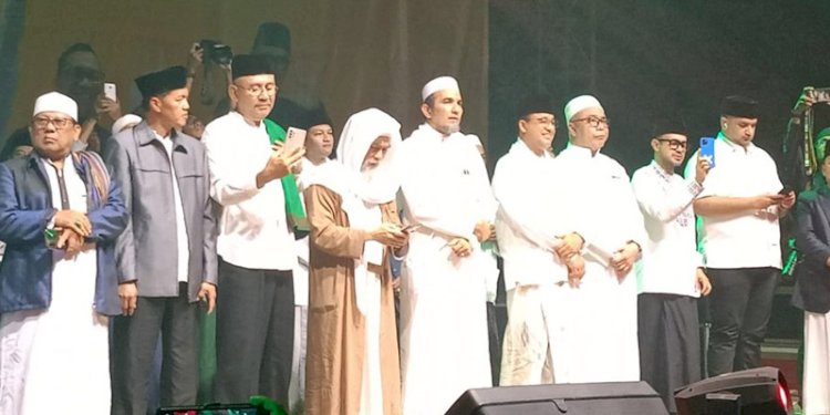Bacapres Koalisi Perubahan, Anies Baswedan, saat menghadiri acara Tabligh Akbar di lapangan sepak bola Jabon Mekar, Kecamatan Parung, Kabupaten Bogor, Jawa Barat, Kamis (26/10)/Ist
