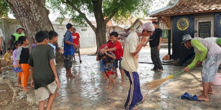 Tradisi perang cendol dawet di Grbogan, Jawa Tengah/RMOLJateng
