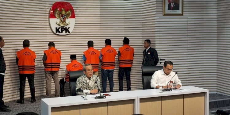 Konferensi pers pengumuman dan penahanan tersangka Gubernur Maluku Utara, Abdul Ghani Kasuba usai terjaring tangkap tangan KPK/RMOL
