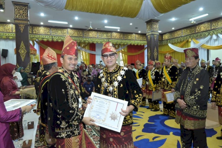 Kapolda Bengkulu Diganjar Gelar Adat Melayu Jambi 'Dubalang Setio Rajo'/Ist