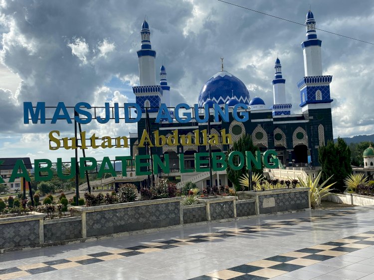 Masjid Agung Sultan Abdullah/Ist