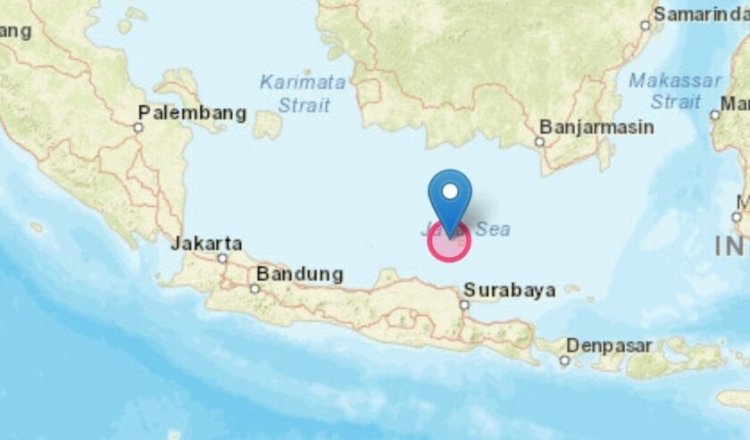 Gempa bumi magnitudo 5.6 yang kembali terjadi pada Rabu (3/4) pukul 16.02 WIB di dekat Pulau Bawean, Jawa Timur. Pusat gempa ada di kedalaman 10 kilometer/BMKG