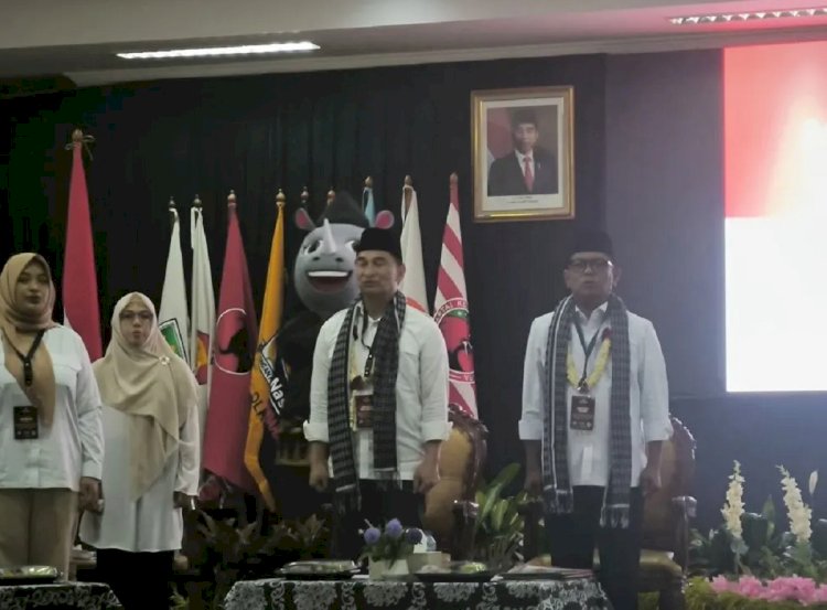 ilustrasi - Bakal pasangan calon gubernur dan wakil gubernur Banten, Andra Soni-Dimyati Natakusumah di KPU Provinsi Banten, Serang, Kamis (29/8/2024). ANTARA/Devi Nindy.