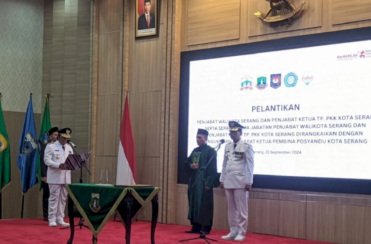 ilustrasi - Pj Gubernur Banten Al Muktabar melantik Nanang Saefudin sebagai Pj Wali Kota Serang, di Pendopo Gubernur Banten, Sabtu (21/9/2024). (ANTARA/Desi Purnama Sari)