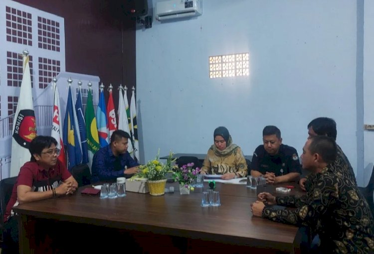 ilustrasi - Komisi Pemilihan Umum (KPU) Kabupaten Lebak resmi menetapkan tiga pasangan calon (paslon) calon bupati dan calon wakil bupati (cawabup) maju di Pemilihan Kepala Daerah (Pilkada) 2024, di Lebak, Banten, Minggu (22/9/2024). ANTARA/HO-KPU Lebak