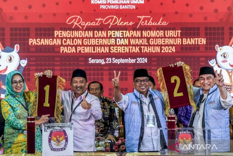 ilustrasi - Paslon Gubernur dan Wakil Gubernur Banten usai pengundian nomor urut di Aula KPU Banten, Senin (23/9/2024). (ANTARA/Galih Pradipta/agr)