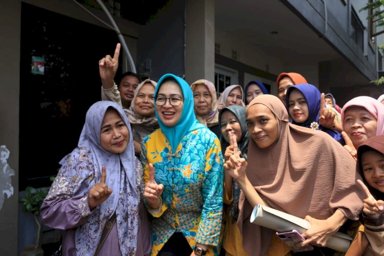 Cagub Banten Airin Racmi Diany Kampanye pertama di Ciputat, Tangerang Selatan. (ist)