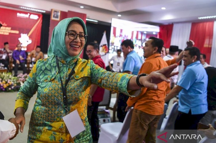 ilustrasi - Cagub Banten nomor urut 1 Airin Rachmi Diany. (ANTARA)