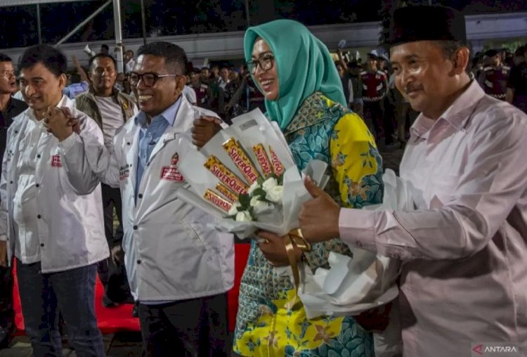 ilustrasi - Dua paslon gubernur Banten saat di Kantor KPU Banten. (ANTARA)