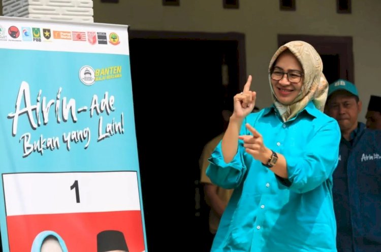 ilustrasi - Cagub Banten nomor urut 1, Airin Rachmi Diany saat kampanye. (ANTARA)