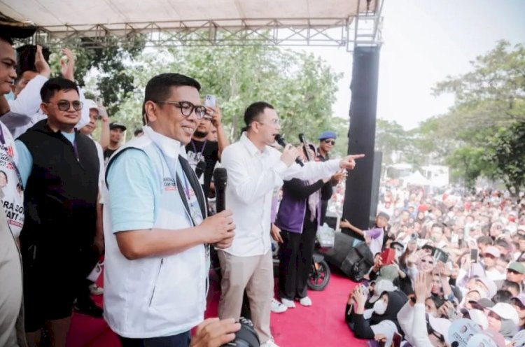 ilustrasi - Raffi Ahmad bersama Calon Gubernur Banten Andra Soni saat acara Gebyar Jalan Sehat, di Area Komersil Grand Batavia, Pasar Kemis Kabupaten Tangerang, Sabtu (21/9/2024). ANTARA/HO-Istimewa