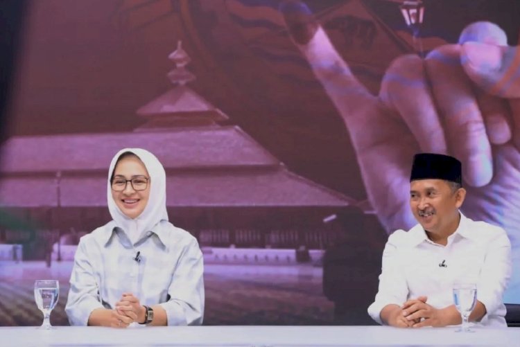 ilustrasi - Pasangan calon gubernur-wakil gubernur Banten Airin Rachmi Diany-Ade Sumardi. ANTARA/HO-Tim Airin-Ade