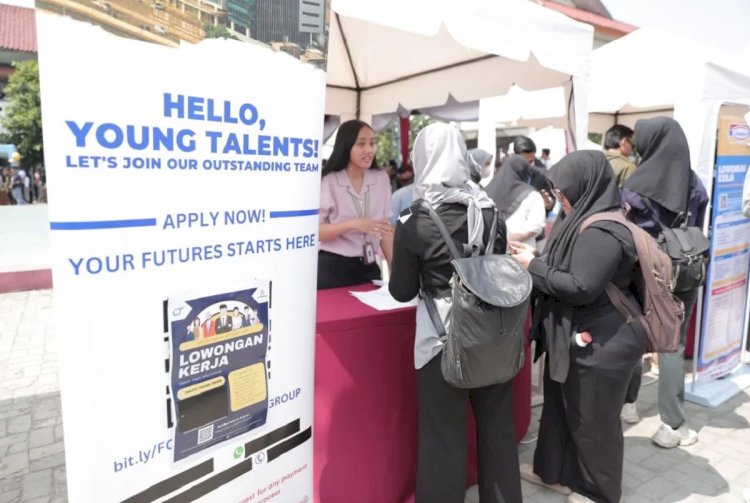 ilustrasi - Kegiatan Job Fair di Sekolah Menengah Kejuruan Negeri (SMKN). ANTARA/HO-Disnaker.