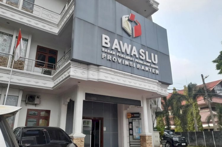 ilustrasi - Kantor Bawaslu Banten di Kota Serang, Minggu (15/9/2024). (ANTARA/Desi Purnama Sari)