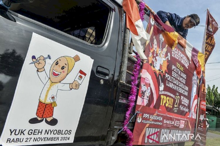 ilustrasi - Panitia Pemungutan Suara (PPS) menghias mobil sebelum melaksanakan pawai di Kasemen Kota Serang, Banten, Minggu (24/11/2024). ANTARA FOTO/Putra M. Akbar/gp