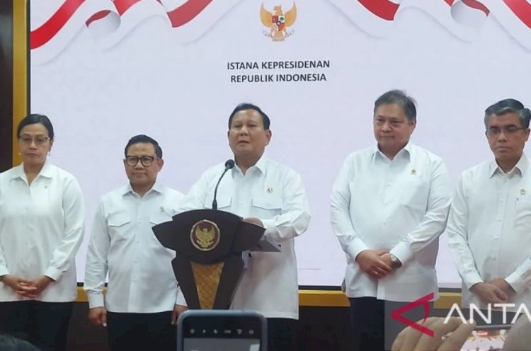 ilustrasi - Presiden Prabowo Subianto di Kantor Presiden, Kompleks Istana Kepresidenan, Jakarta, Jumat (29/11/2024). (ANTARA/Andi Firdaus)