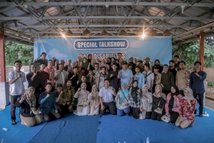 ilustrasi - Gubernur Banten terpilih, Andra Soni merayakan Hari Disabilitas Internasional (HDI) 2024 bersama ratusan anggota Komunitas Area Disabilitas (Koreda) Provinsi Banten di Serang, Sabtu (14/12/2024). (ANTARA/HO-Tim Andra Soni)