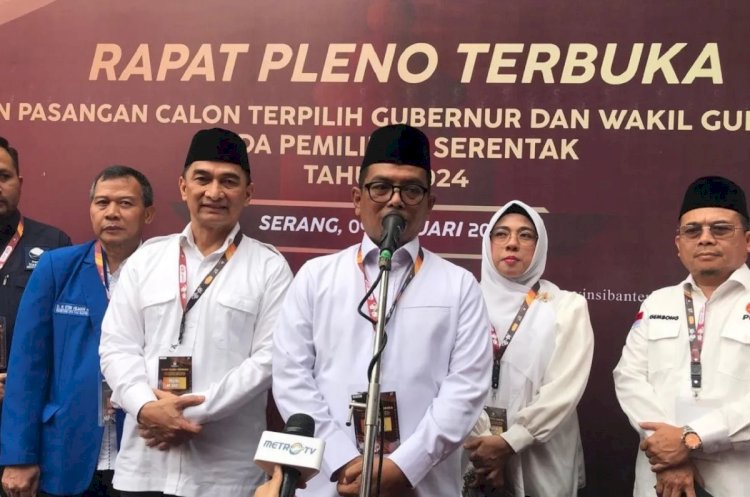 ilustrasi - Gubernur dan Wakil Gubernur terpilih Banten Andra Soni dan Dimyati Natakusumah seusai ditetapkan oleh KPU Banten di Serang, Kamis (9/1/2025). (ANTARA/Devi Nindy)