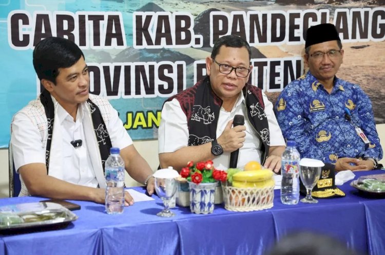 ilustrasi - Wakil Menteri Kesehatan Republik Indonesia (Wamenkes RI) Dante Saksono Harbuwono dan Penjabat (Pj) Gubernur Banten A Damenta dalam Kunjungan Kerja Peninjauan Implementasi Multisektor Penanggulangan TBC di Desa Tembong, Kecamatan Carita, Kabupaten Pandeglang, Jumat (17/1/2025). ANTARA/HO-Pemprov Banten
