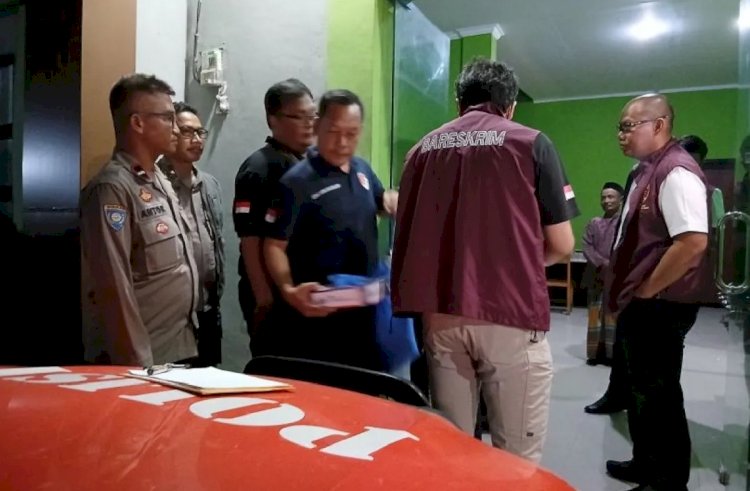 ilustrasi - Penyidik Direktorat Tindak Pidana Umum (Dittipidum) Bareskrim Polri menggeledah Kantor dan rumah Kepala Desa (Kades) Kohod, Kecamatan Pakuhaji, Kabupaten Tangerang, Banten pada Senin (10/2/2025) malam. (ANTARA/Azmi Samsul Maarif)