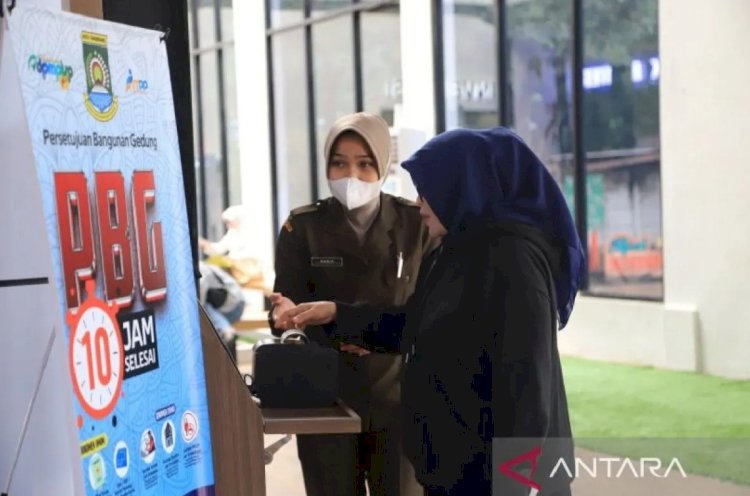 ilustrasi - Layanan PBG Kota Tangerang telah menjadi percontohan nasional setelah 30 daerah melakukan studi tiru sejak Januari hingga Februari 2025. ANTARA/Irfan