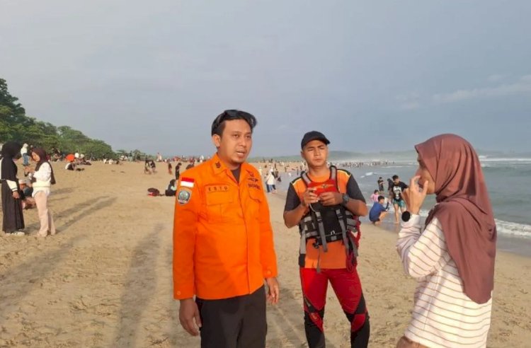 ilustrasi - Tim Pencarian dan Pertolongan atau SAR Unit Kabupaten Lebak tengah melakukan pencarian korban wisatawan asal Kabupaten Bogor terseret gelombang tinggi saat berenang di Pantai Goa Sangir kawasan Pantai Sawarna. ANTARA/HO-Basarnas