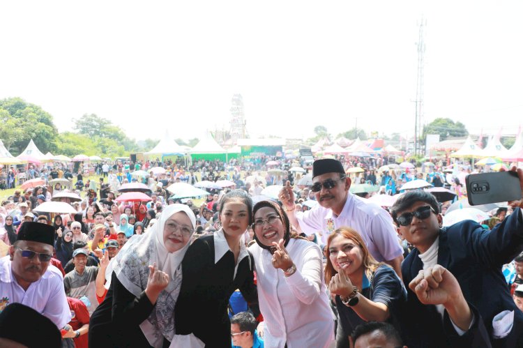 Bupati Serang, Ratu Tatu Chasanah saat menghadiri acara May Day di Kecamatan Cikande, Kamis 1 Mei 2025 (Dokumentasi)
