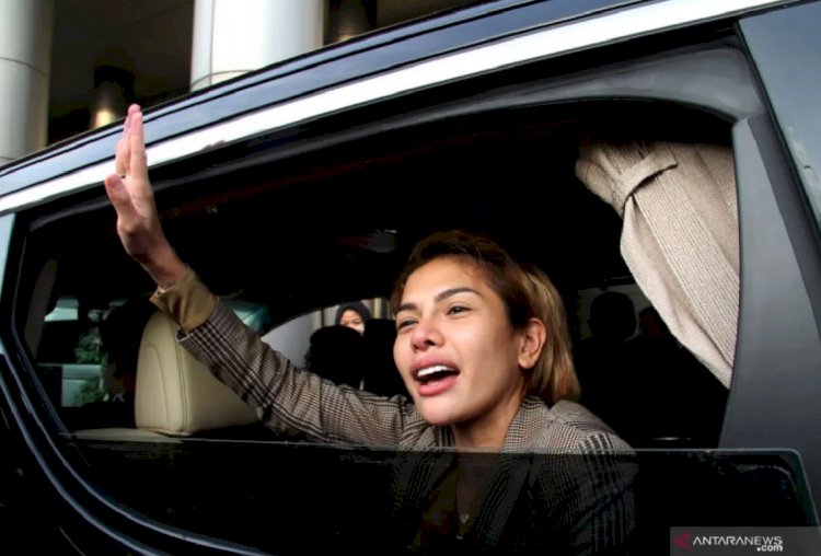 ilustrasi - Selebritas Nikita Mirzani - ANTARA FOTO/Risky Andrianto/hp