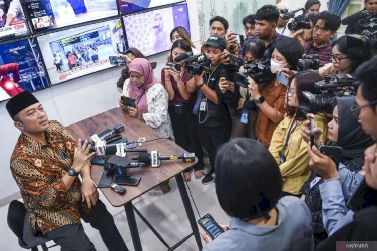 ilustrasi - Mensesneg Prasetyo Hadi jumpa pers di kompleks Istana Kepresidenan, Jakarta, Jumat (9/5/2025). ANTARA FOTO/Galih Pradipta/bar