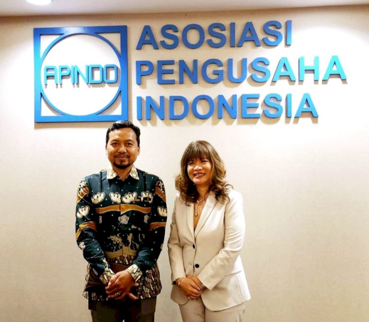 Ketua DPW IMO Indonesia Sudin Antoro (Kiri) saat bersama Ketua Umum Apindo, Shinta (Ist)